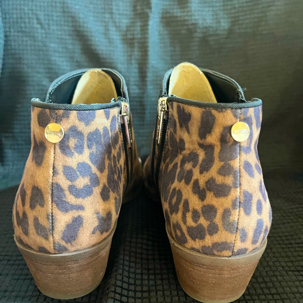 Circus by Sam Edelman  Leopard low boot Size 7.5 - Picture 3 of 7